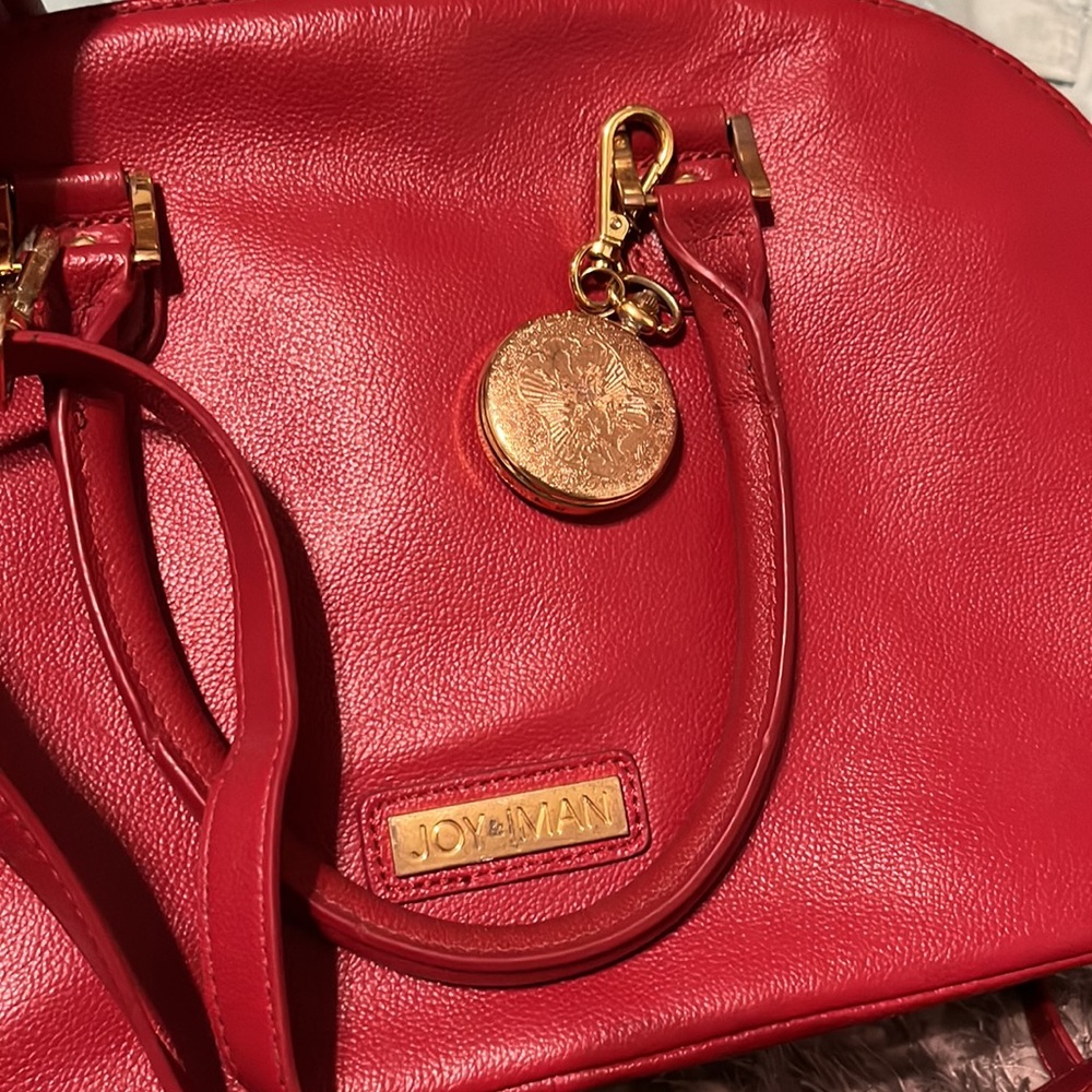 Red bag - Picture 2 of 3
